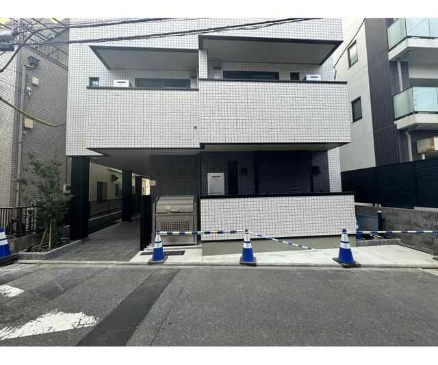 オルキス北千住のエントランス