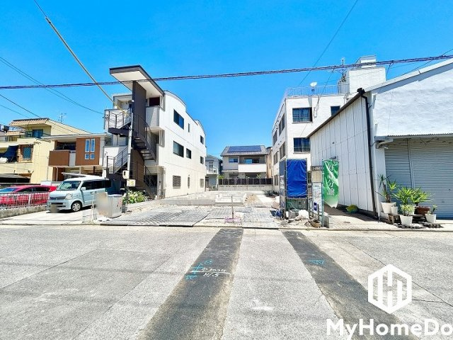 西区枇杷島５丁目の前面道路含む現地写真