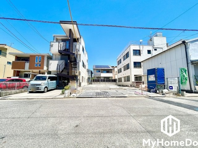 西区枇杷島５丁目の前面道路含む現地写真