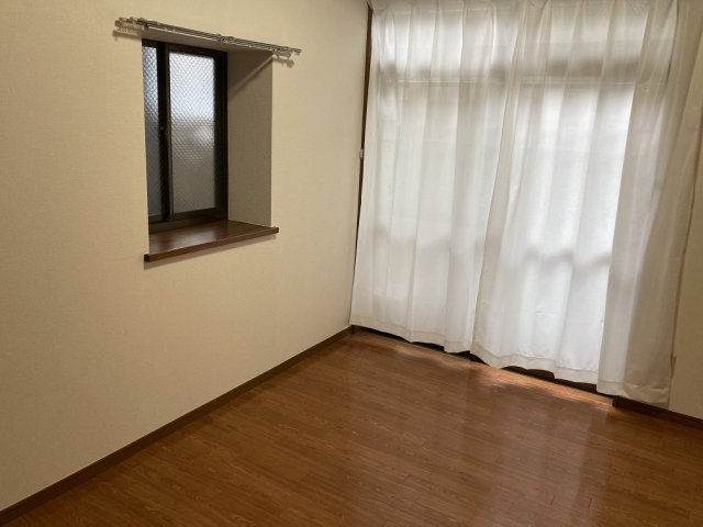 小金井市梶野町４丁目のアパートの居間・リビング