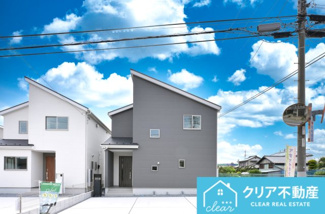 【外観】 | グレーカラーのエクステリア！お洒落なご家族にぴったりのお家です♪