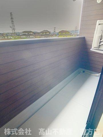 直方市大字感田のアパートのバルコニー