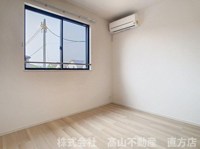 直方市大字感田のアパートの洋室
