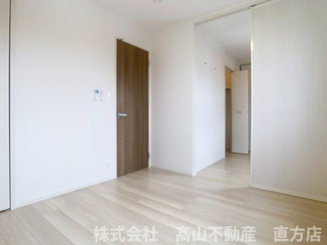 直方市大字感田のアパートの洋室
