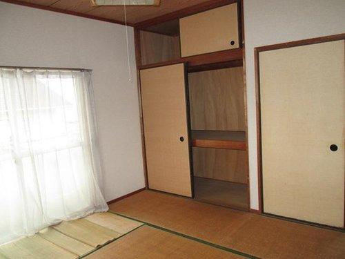 別府市関の江新町　の和室