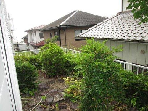 別府市関の江新町　の庭