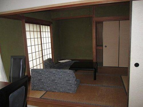 別府市関の江新町　の和室