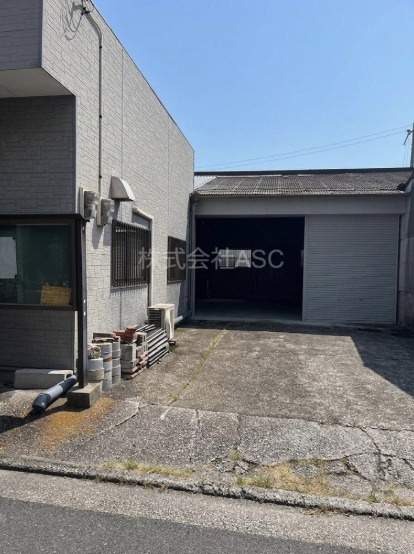 堺市中区深井北町　貸倉庫のエントランス