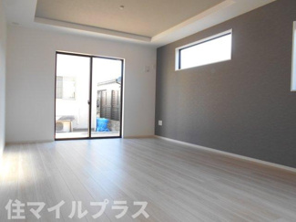 【居間・リビング】 | 郡山市静町新築一戸建て1棟 | ゆったり過ごせる居間です