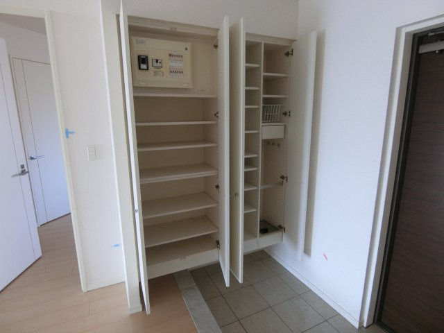 アールスタイルズ武蔵小杉ウエストの収納|他のお部屋の参考写真となります。