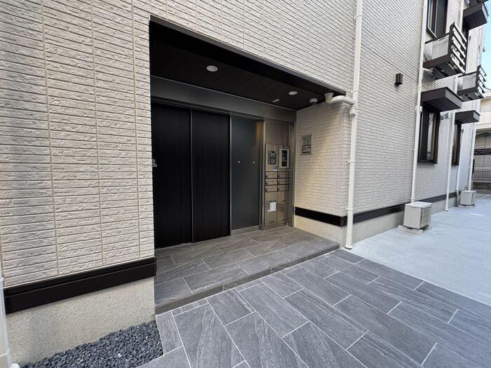クラシスト南塚口のエントランス
