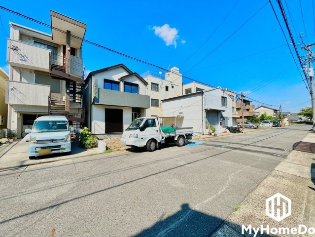 西区枇杷島５丁目の前面道路含む現地写真