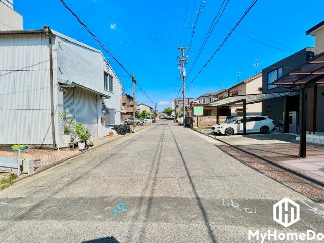 西区枇杷島５丁目の前面道路含む現地写真
