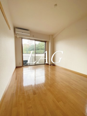 【居間・リビング】 | ドルフ喜多見 | 洋室のお部屋です。
