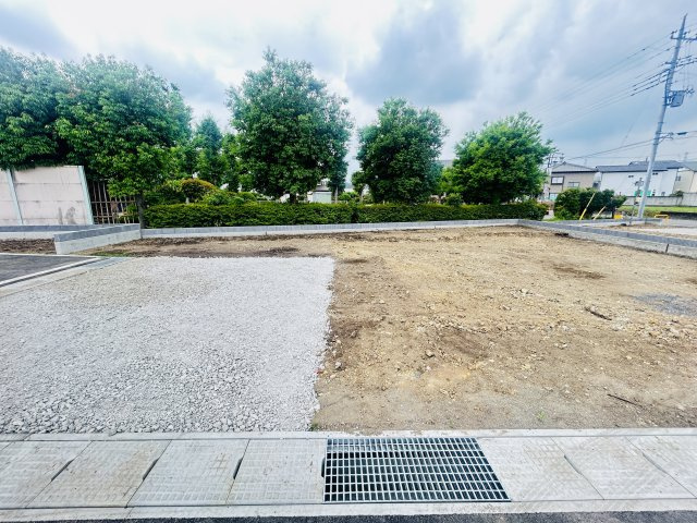 新築　高崎市下豊岡町全６棟　Blooming　Garden　5号棟の駐車場|現地写真　駐車スペースは3台可能です！
