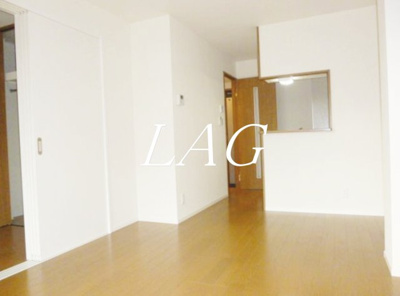 【居間・リビング】 | ドヌール長崎 | 洋室のお部屋です。