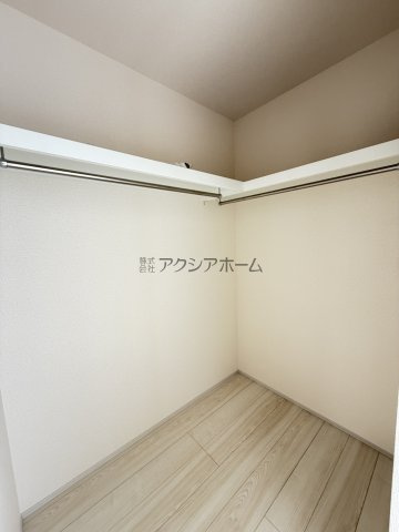 狭山市水野・全3棟　新築一戸建　3号棟の寝室|洋室12.2帖WIC