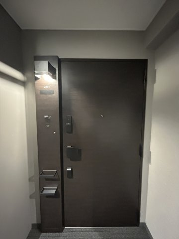 イーグルコート京都御所南プレミアム迎賓館の玄関