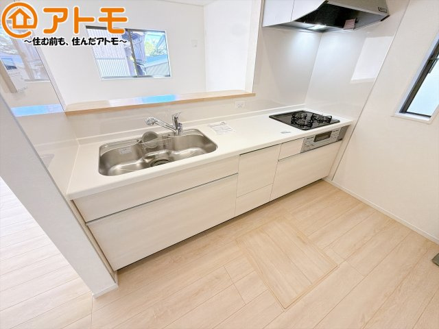 【キッチン】 | 藤枝市藤岡第10　新築戸建　1号棟 | 対面式のキッチンはリビングを見渡すことができるので安心♪家族の会話も増えそうですね♪