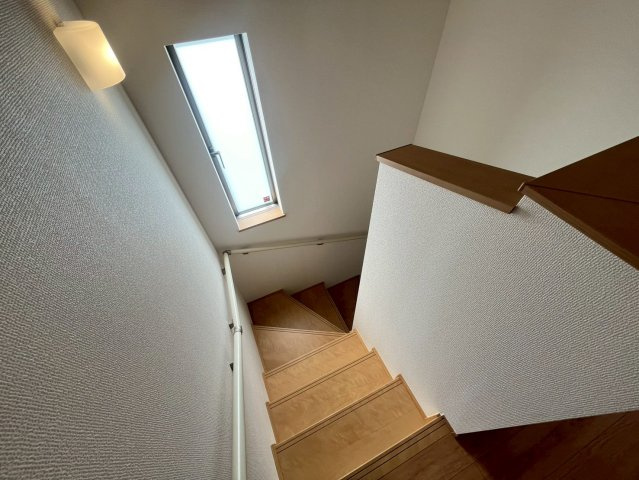 八重瀬町安里新築戸建て A号棟〈全３棟〉の内装