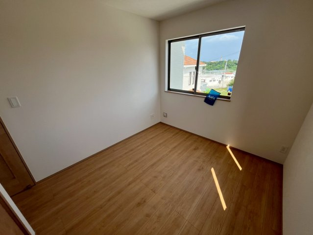 八重瀬町安里新築戸建て A号棟〈全３棟〉の洋室