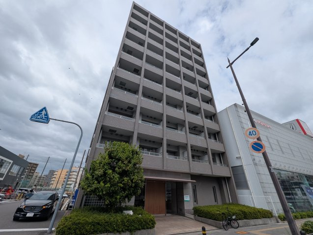 ロイヤル御幣島の外観