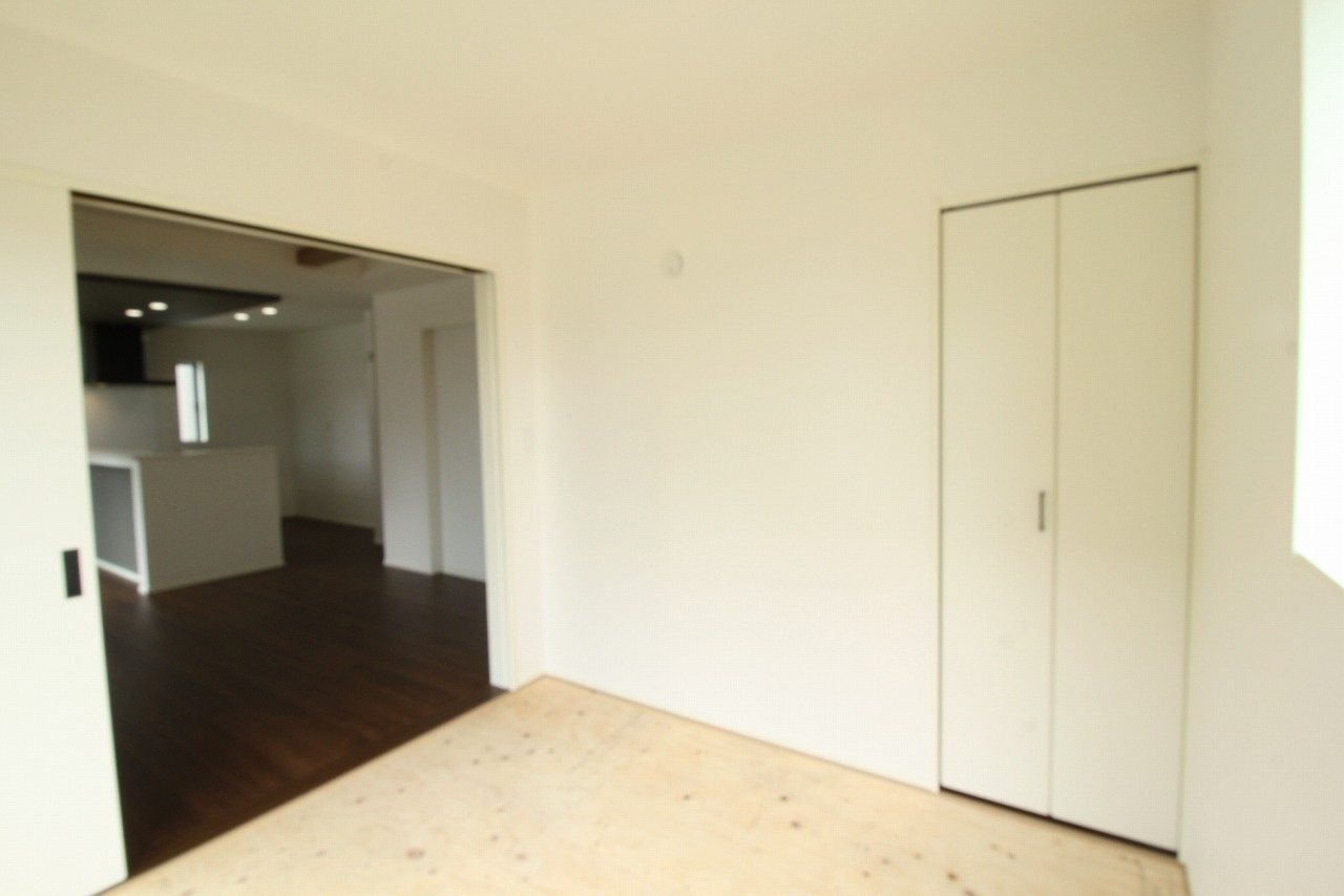 香南市野市町西野　新築戸建　の和室|1F　和洋室　4.5帖