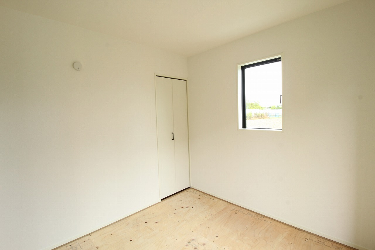 香南市野市町西野　新築戸建　の和室|1F　和洋室　4.5帖