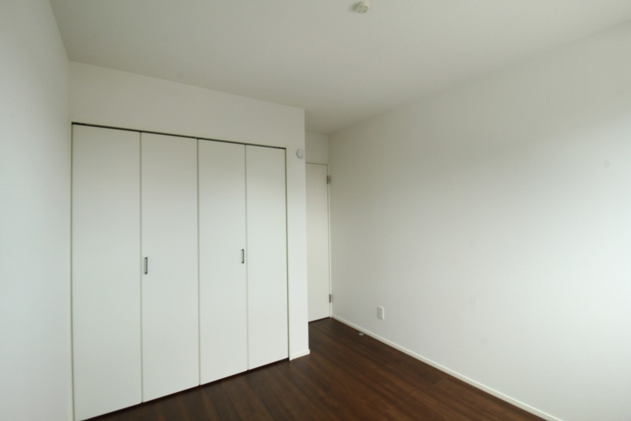 香南市野市町西野　新築戸建　の洋室|2F　南の部屋　5.25帖