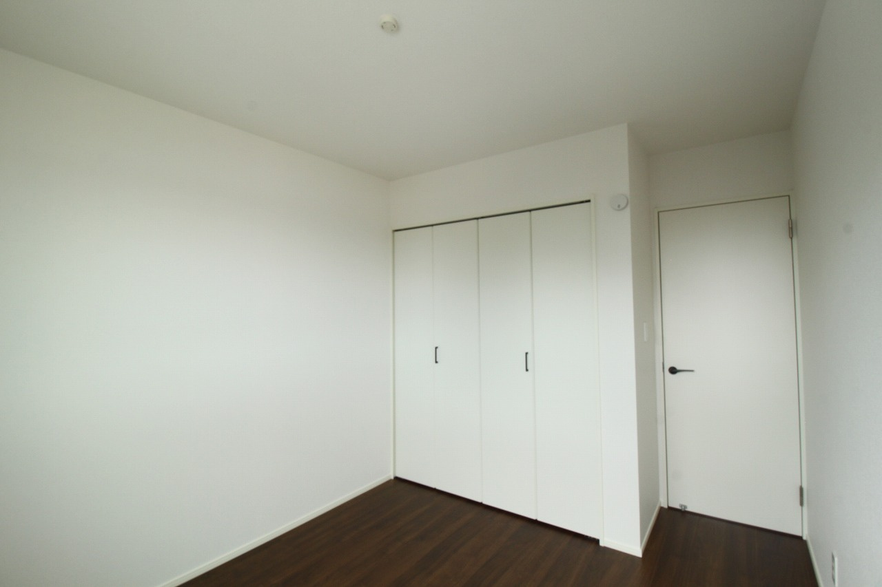香南市野市町西野　新築戸建　の洋室|2F　南の部屋　5.25帖