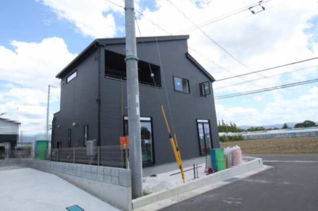 香南市野市町西野　新築戸建　の外観|土地面積　159.69㎡　（約48.30坪）　建物面積　107.44㎡（約32.50坪）