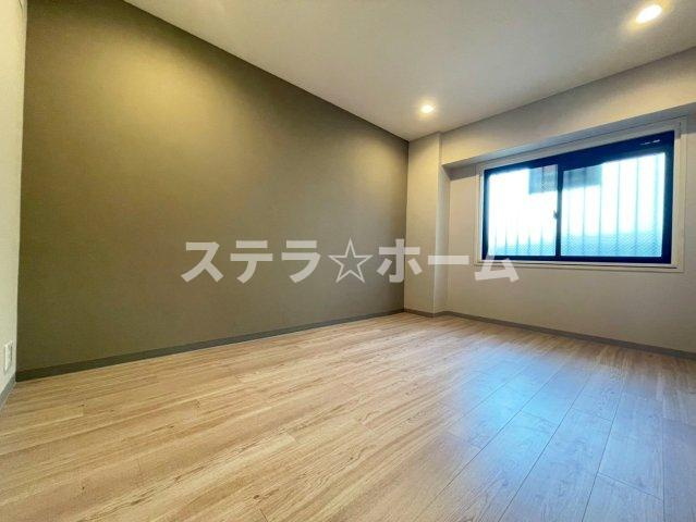 南茨木駅前ハイタウンG棟の洋室|個人の部屋や寝室として使える洋室です