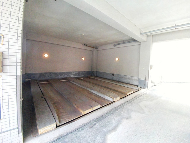 プラザ森北の駐車場