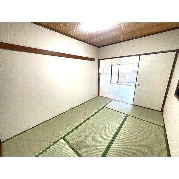 プラザ森北の和室