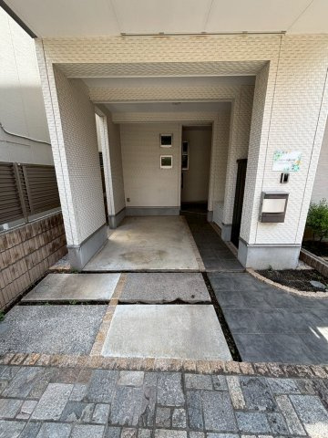 葛飾区新小岩３丁目戸建の駐車場|車庫