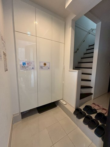 葛飾区新小岩３丁目戸建の玄関|玄関