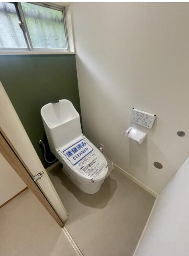(T009)東京都葛飾区柴又5-30-22戸建のトイレ