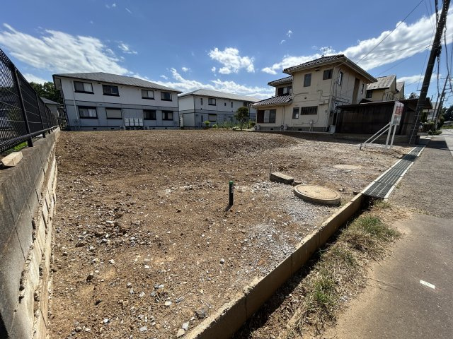 松代１丁目　建築条件付きの前面道路含む現地写真