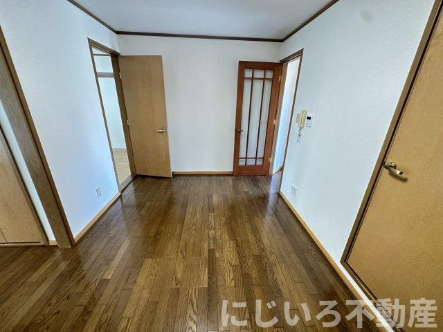 阿南市見能林町貞成のアパートの内装