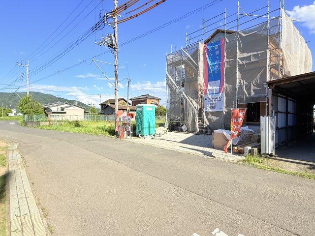 つくば市北条第2　新築戸建て　1号棟の前面道路含む現地写真
