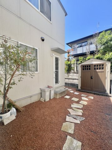 高崎市吉井町南陽台のその他|物置もあるので、趣味の道具などもスッキリ片付きます♪