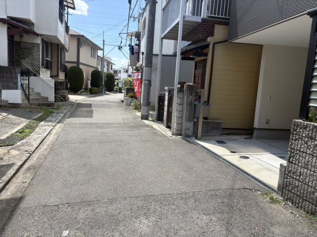中古戸建　尼崎市大庄北3丁目の前面道路含む現地写真
