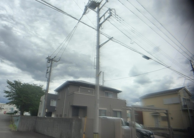 【展望】 | 眺望を気にして物件を探す場合、前面に建物が建っていないか現地で確認しましょう！前面に建物があると景色はもちろん、日当たりや風通しにも影響が出てきます。住んだ時のことを想像しながら現地見学をしましょう。
