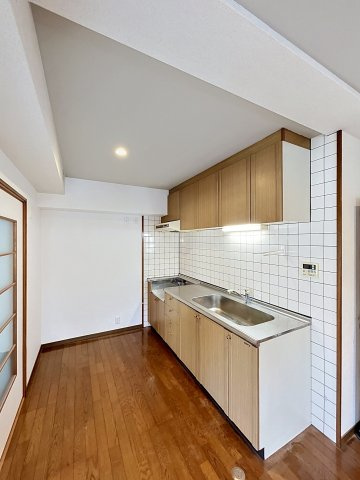 サンシャイン住吉の居間・リビング