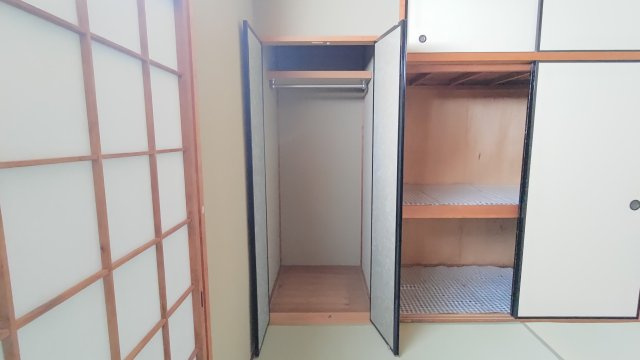 高槻市日吉台三番町貸家の収納