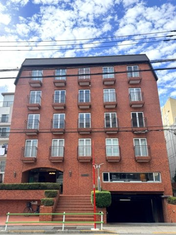 赤坂七番館の外観