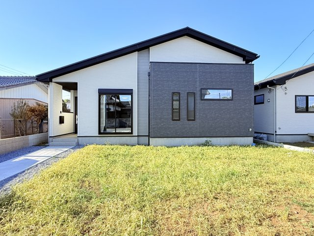 つくば市高野3期　新築戸建　1号棟の外観|当日予約・現地集合・現地解散でのご見学も大歓迎ですので、お気軽にお問い合わせください(*^^*)