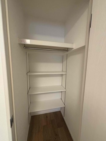 ファミール本郷の収納|クロゼットです