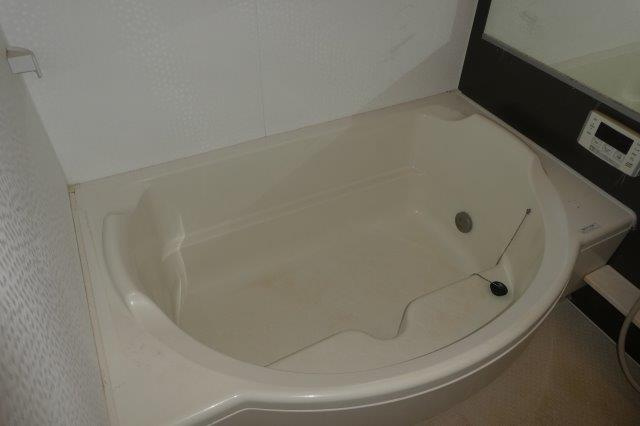 リブライス　Aの浴室