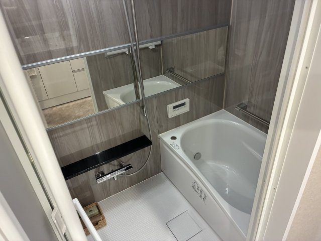 ハイツ翠苑の浴室